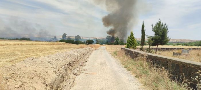 Suriye snrnda ykselen dumanlar korkuttu