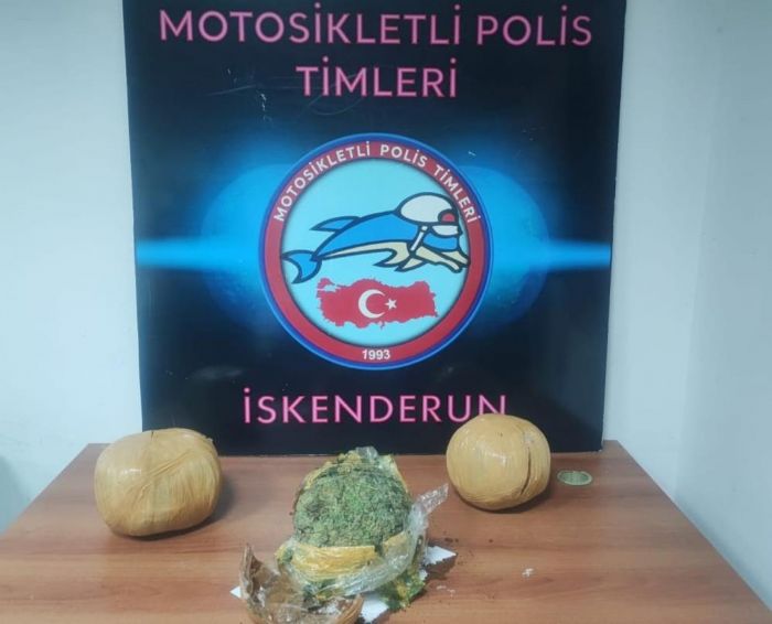 3 kilogram esrarla yakalanan ahs tutukland