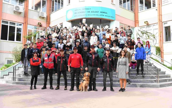 Antalya'da zel rencilere deprem tatbikat