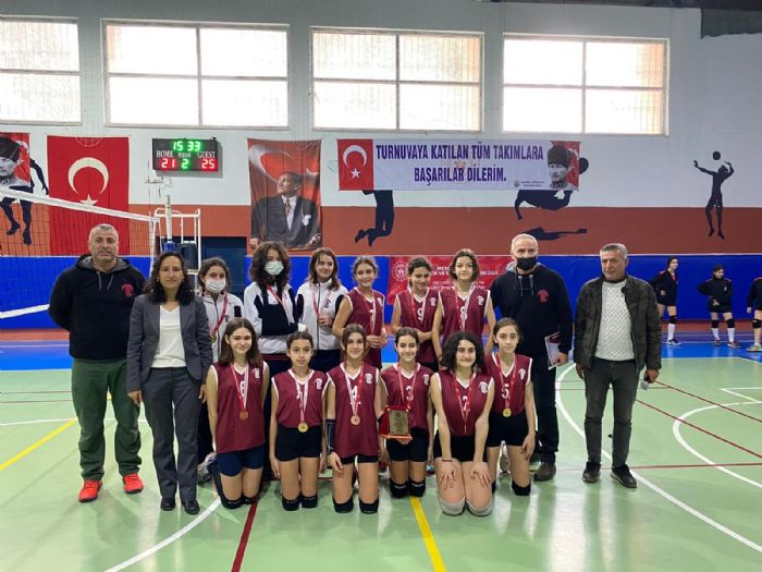 Bozyaz’daki voleybol msabakalar sona erdi   