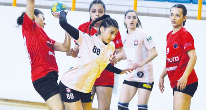 Hentbol: Adasoka Spor Kulb: 35 - Ouzeli Hem Spor Kulb: 30