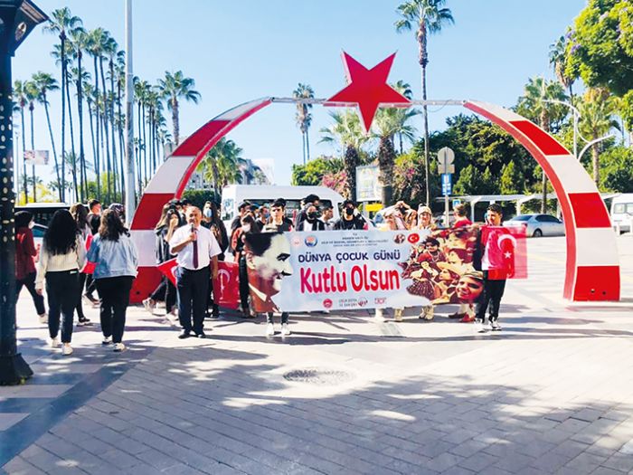 Mersin’de ’Dnya ocuk Gn’ kutland