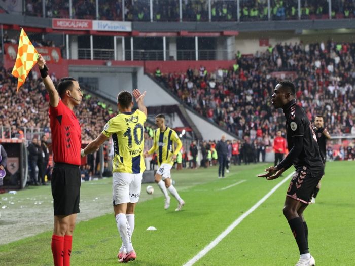 FENERBAHE, 23 MATIR DEPLASMANDA KAYBETMYOR