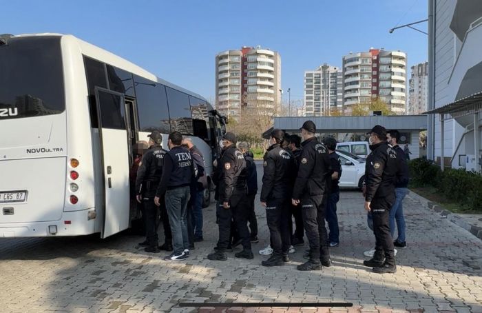 Mersin'de PKK phelisi 13 kii adliyeye sevk edildi