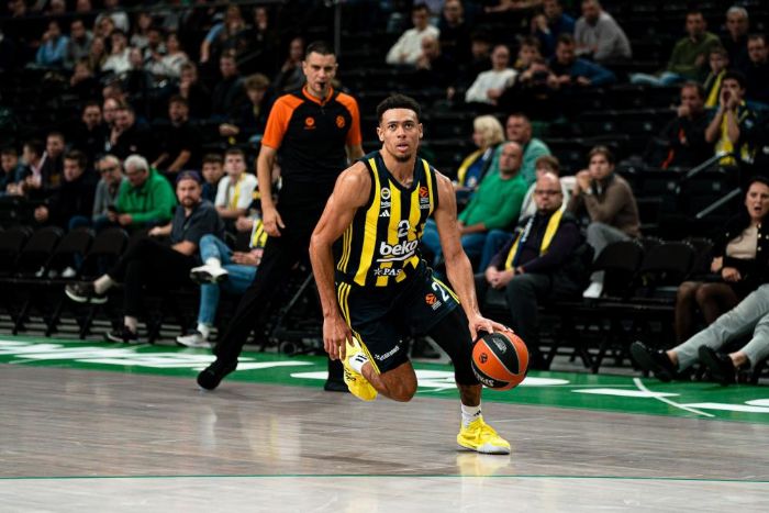 Fenerbahe Beko, Maccabi Tel Aviv'i malup etti