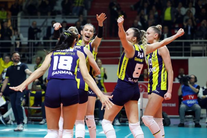 Fenerbahe Opet, yar finalde