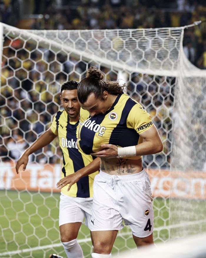 Fenerbahe, Avrupa Ligi'ne galibiyetle balad