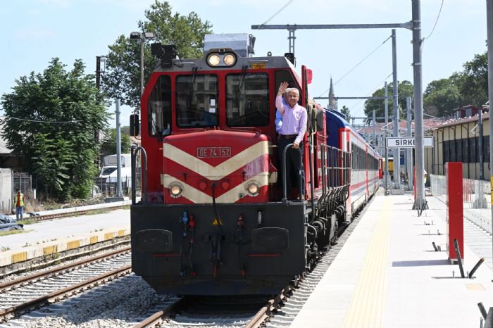 Bak-Tiflis-Kars Demiryolu Hatt Yeniden Ald