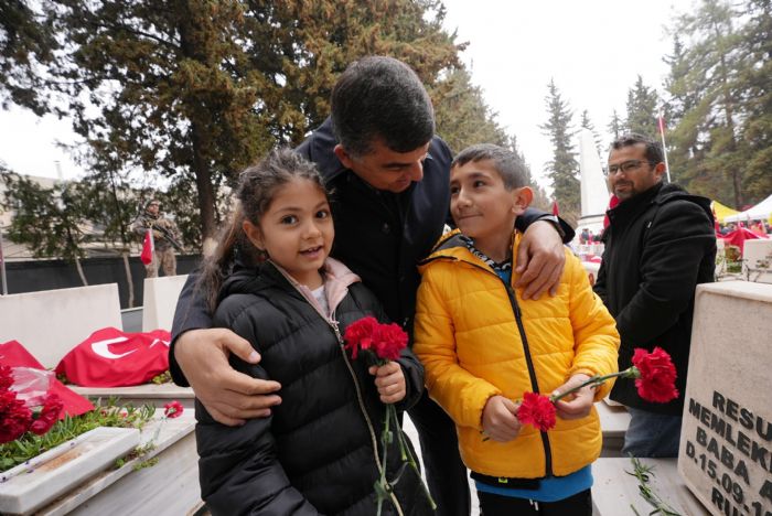 Fadlolundan, ehitliklere ve ehit ailelerine ziyaret   