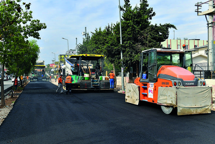 ay ve ilek Mahallesinin yolu, ipek yolu gibi oldu