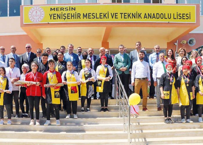 Mersin’de ’Gelecein efleri Meslek Liseleri Yemek Yarmas’ yapld