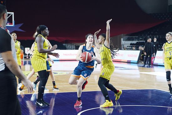 ukurova Basketbol, Ankarada teslim