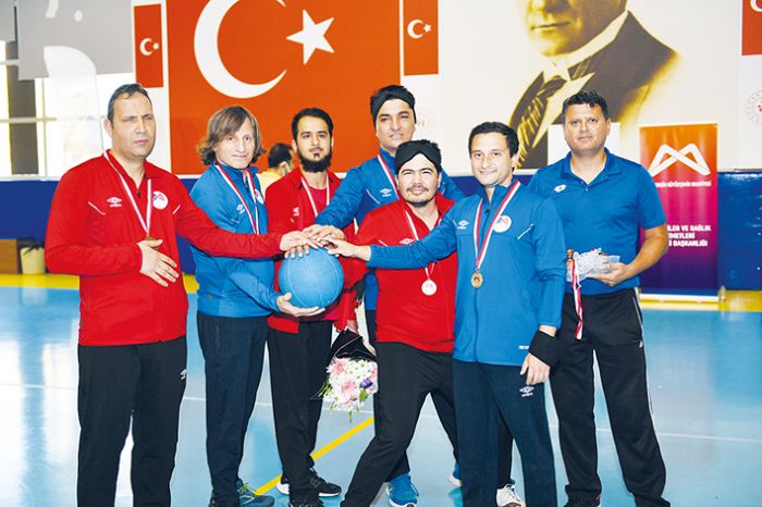 Bykehirden Dnya Grme Engelliler Gn iin Goalball Farkndalk Ma