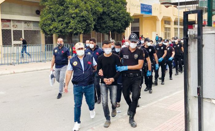 Mersin’de DEA operasyonunda 14 gzalt