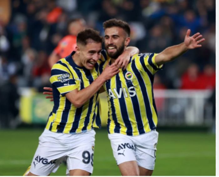 Fenerbahe son dakikalarda liderlie tekrar tutundu