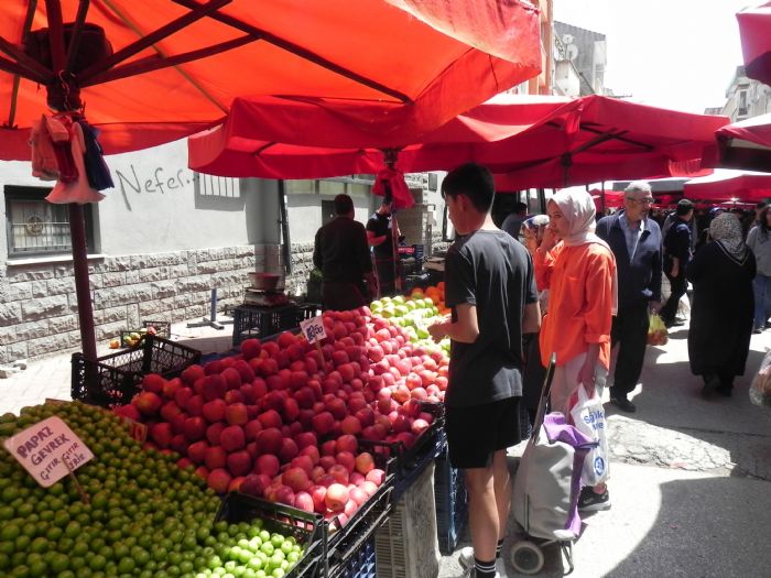 Eskiehirdeki pazarlarda baz rnlerin fiyatlar azald, bazlarnn ise artt