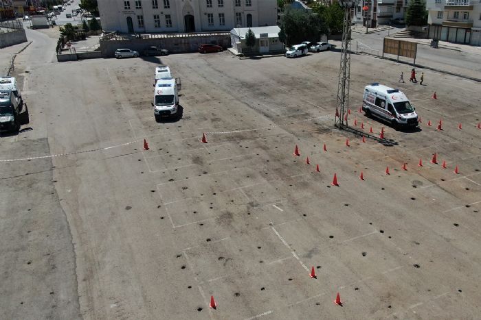 Ambulans srcleri ite bu zorlu eitimlerden geiyor