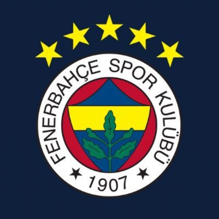 Fenerbahe 7 futbolcu iin imza treni dzenledi