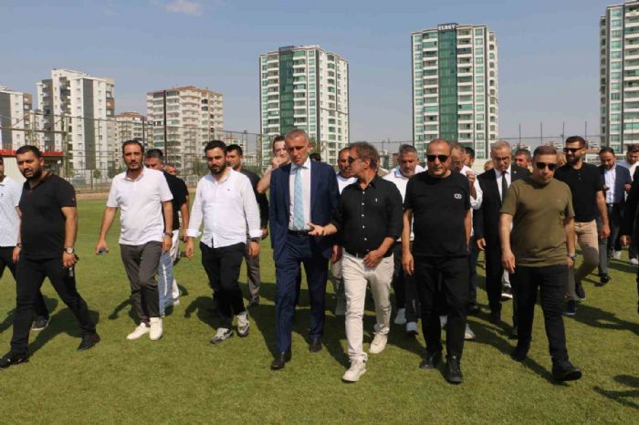 TFF Bakan Hacosmanolu, Amedspor tesislerini ziyaret etti