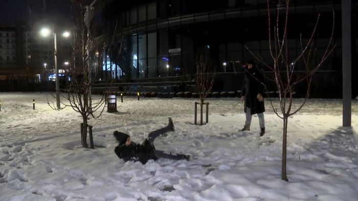 stanbul'da okullar tatil edildi