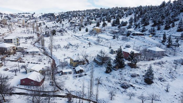 Mersinde yayla ve ormanlar beyaz gelinliini giydi