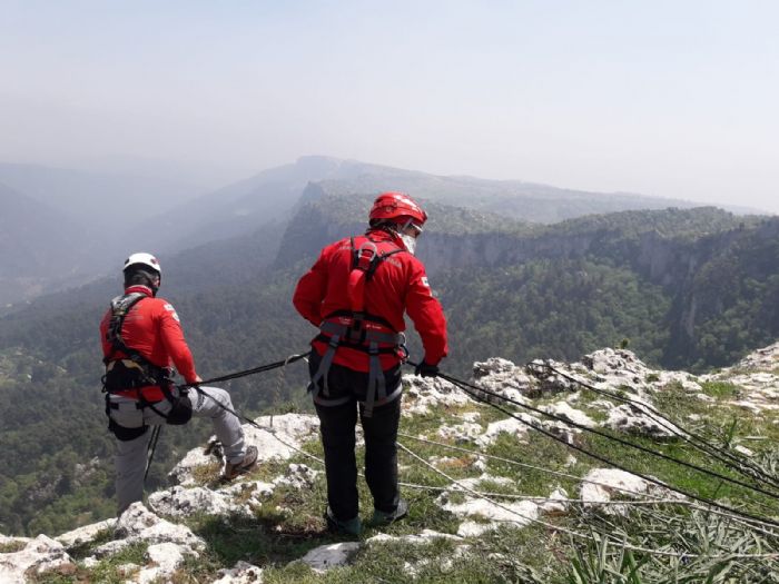 Uurumda mahsur kalan keiyi AKUT gnllleri kurtard