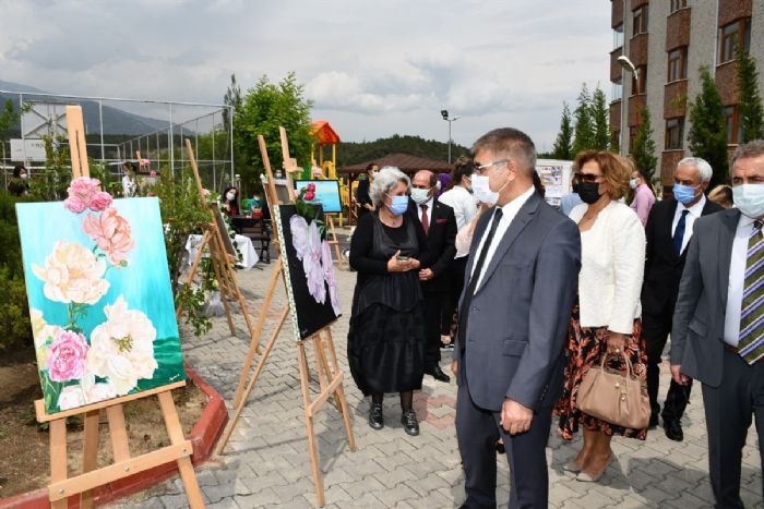 Tuvalimdeki Doa ve Yaam konulu resim sergisi ald