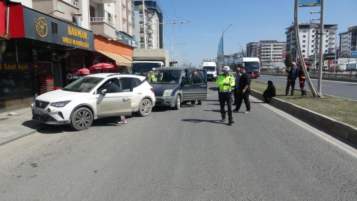 Malatya'da  aral zincirleme kazada