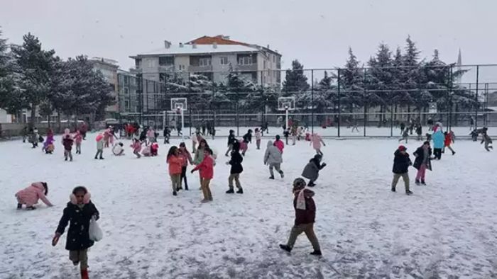 Amasya'da tamal eitime 1 gn ara verildi