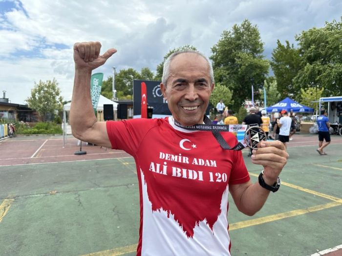 Demir Adam lakapl 75 yandaki Ali Bd, Triatlon Trkiye Kupasnda ikinci oldu