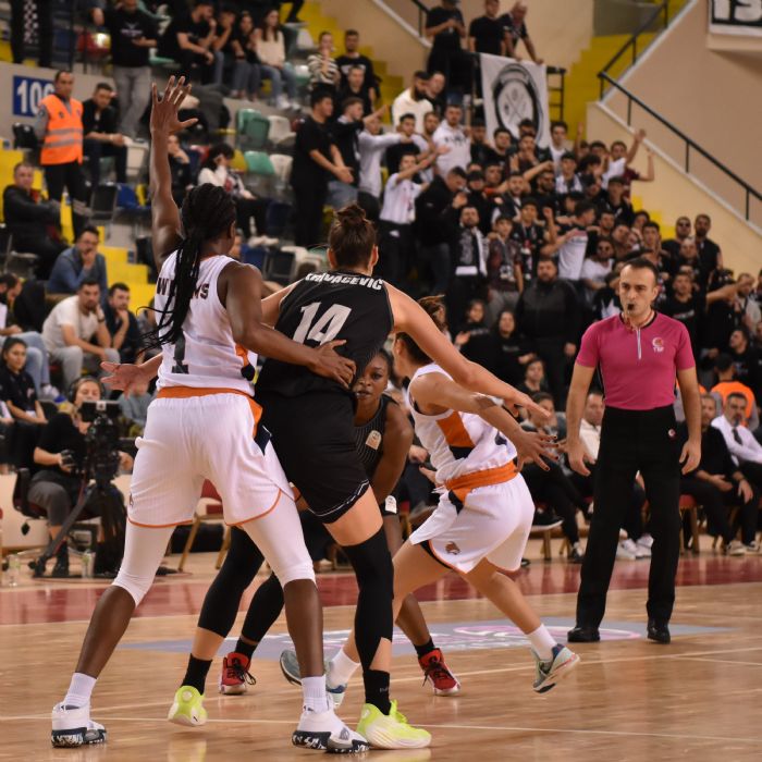 BK Mersin Beikta malup ederek finale ykseldi