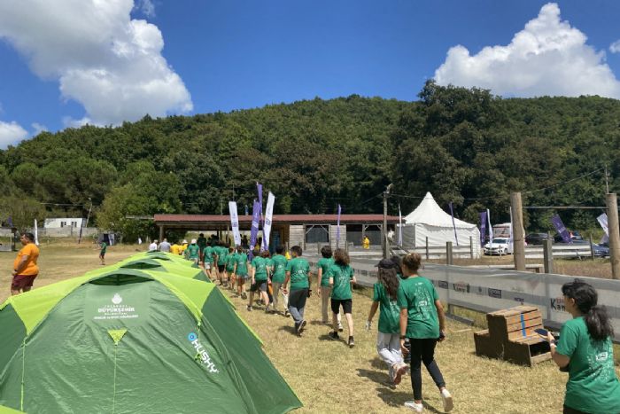 Aile ve Sosyal Hizmetler Bakanl 'ocuk Kamp' dzenleyecek