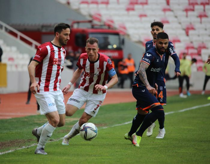  Sivasspor 3 puanla tanmak istiyor