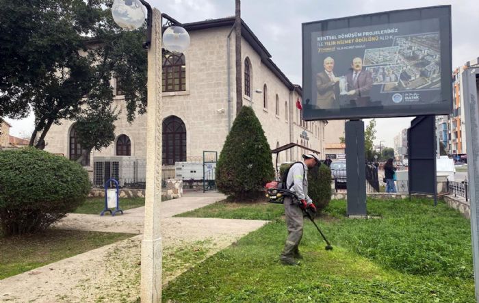 Akdenizde park ve yeil alanlar yenileniyor