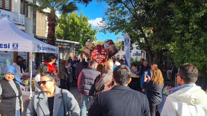 Mandalina Festivali buruk geti