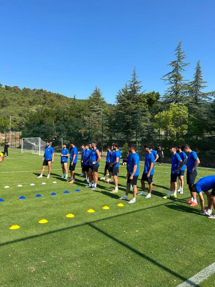 Silifkede antrenmanlar Tozlu, gzetiminde devam ediyor