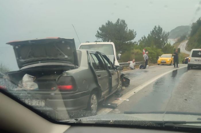 Otomobil ile ticari ara kafa kafaya arpt