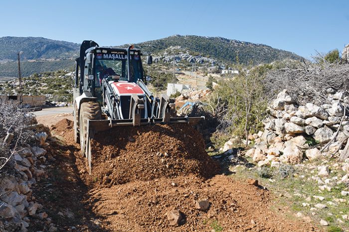 Glnar Belediyesi, yol yapm almalarna devam ediyor