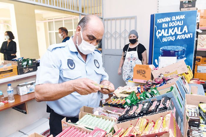 Yeniehir Belediyesi zabta ekipleri okul kantinlerini denetledi