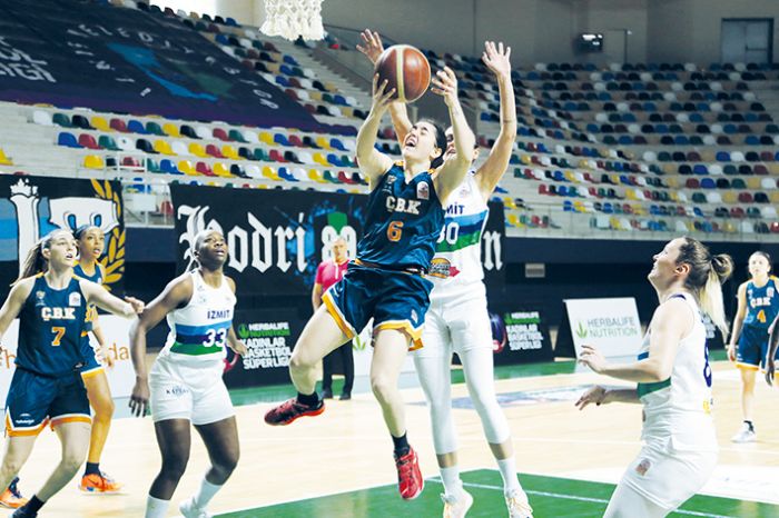 zmit Belediyespor - Mersin Yeniehir Belediyesi ukurova Basketbol Kulb: 58-60