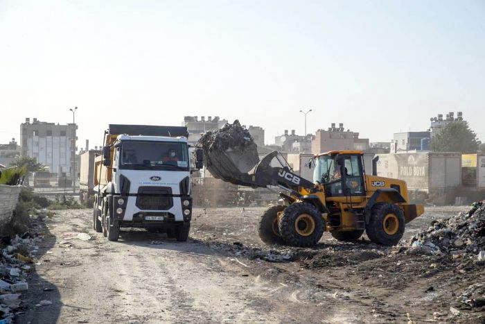 Mersin’de p ve moloz ynlar ortadan kaldrlyor