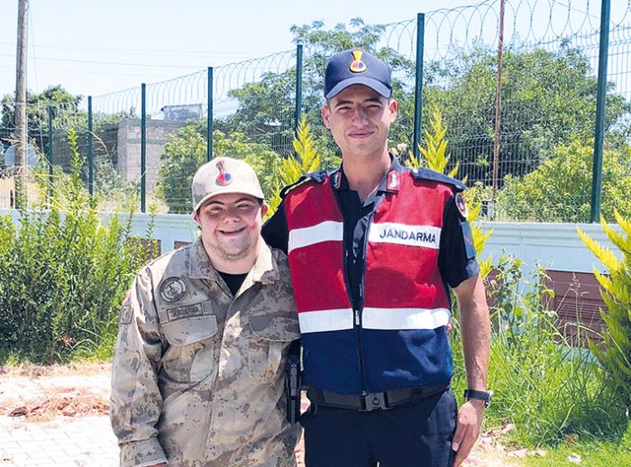 Down sendromlu Emirhan’n askerlik hayali  gerek oldu