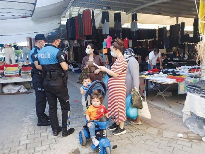 Mersin polisi, esnaf ve vatandalar bilgilendirdi