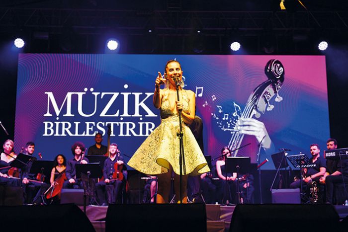 Zeynep Casalini, 20. Mersin Uluslararas Mzik Festivalinde konser verdi