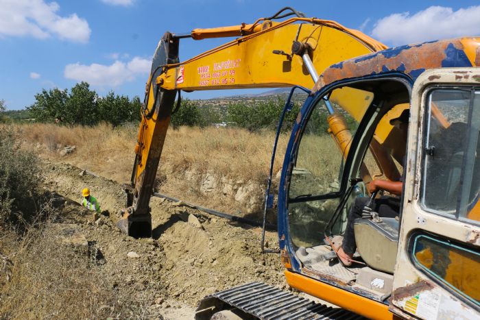 Antalya'da deforme olan borular yenileniyor