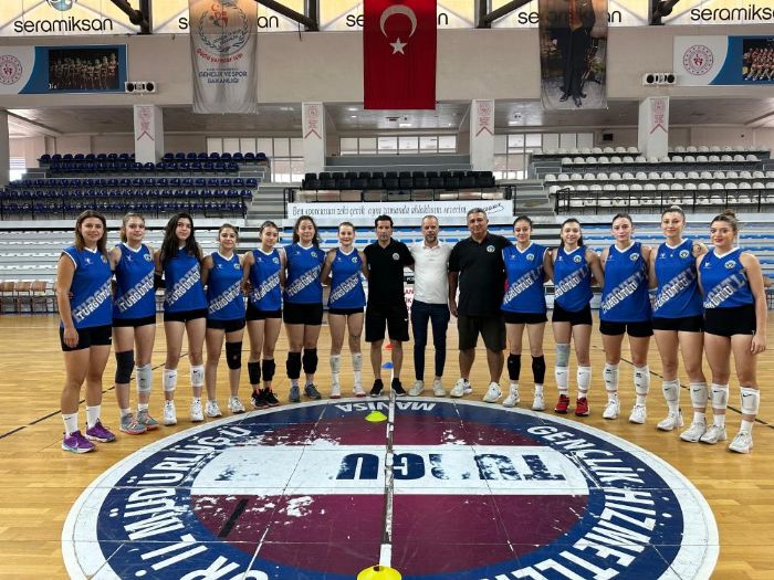 Turgutlu Belediyesi Kadn Voleybol Takm antrenmanlara balad