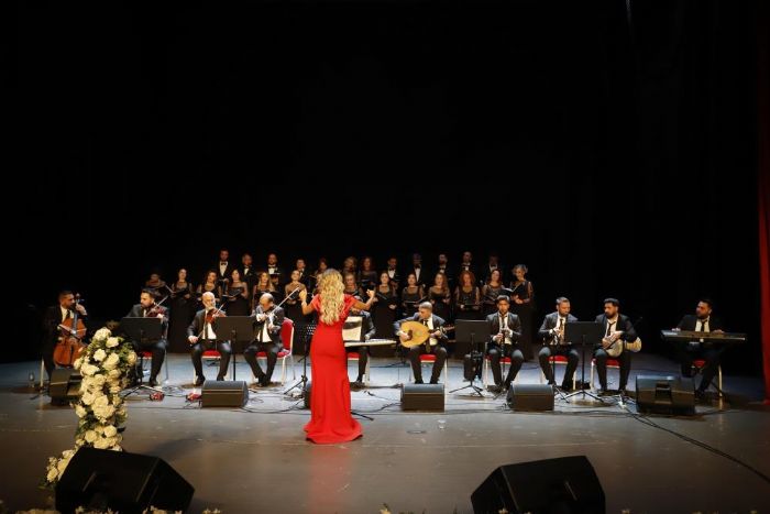 retmenler koro kurdu, muhteem bir konser verdi