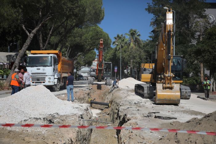 Mula Atatrk caddesinde almalar balad