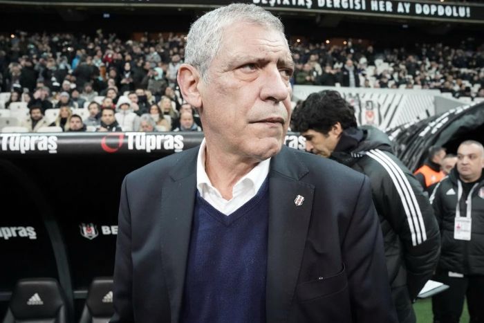 Fernando Santos, ilk mana tek deiiklikle kt