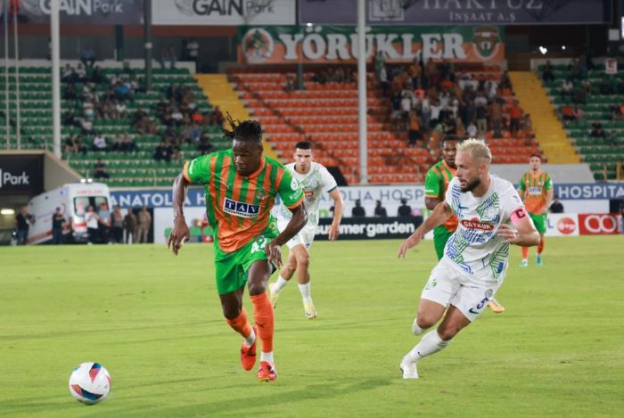 Trendyol Sper Lig: Corendon Alanyaspor: 1 - aykur Rizespor: 0 (lk yar)